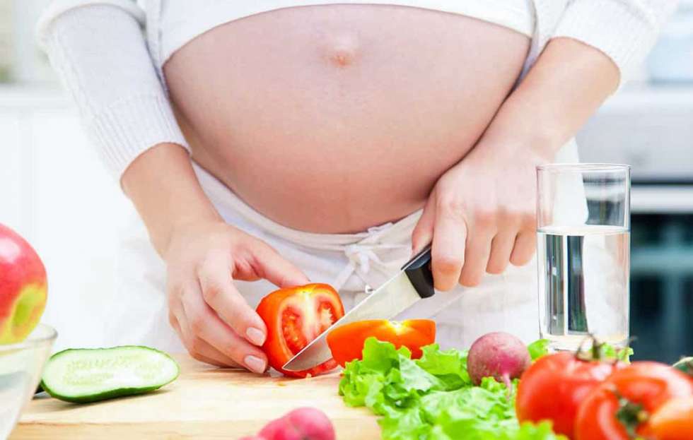 العناصر الغذائية للمرأة الحامل